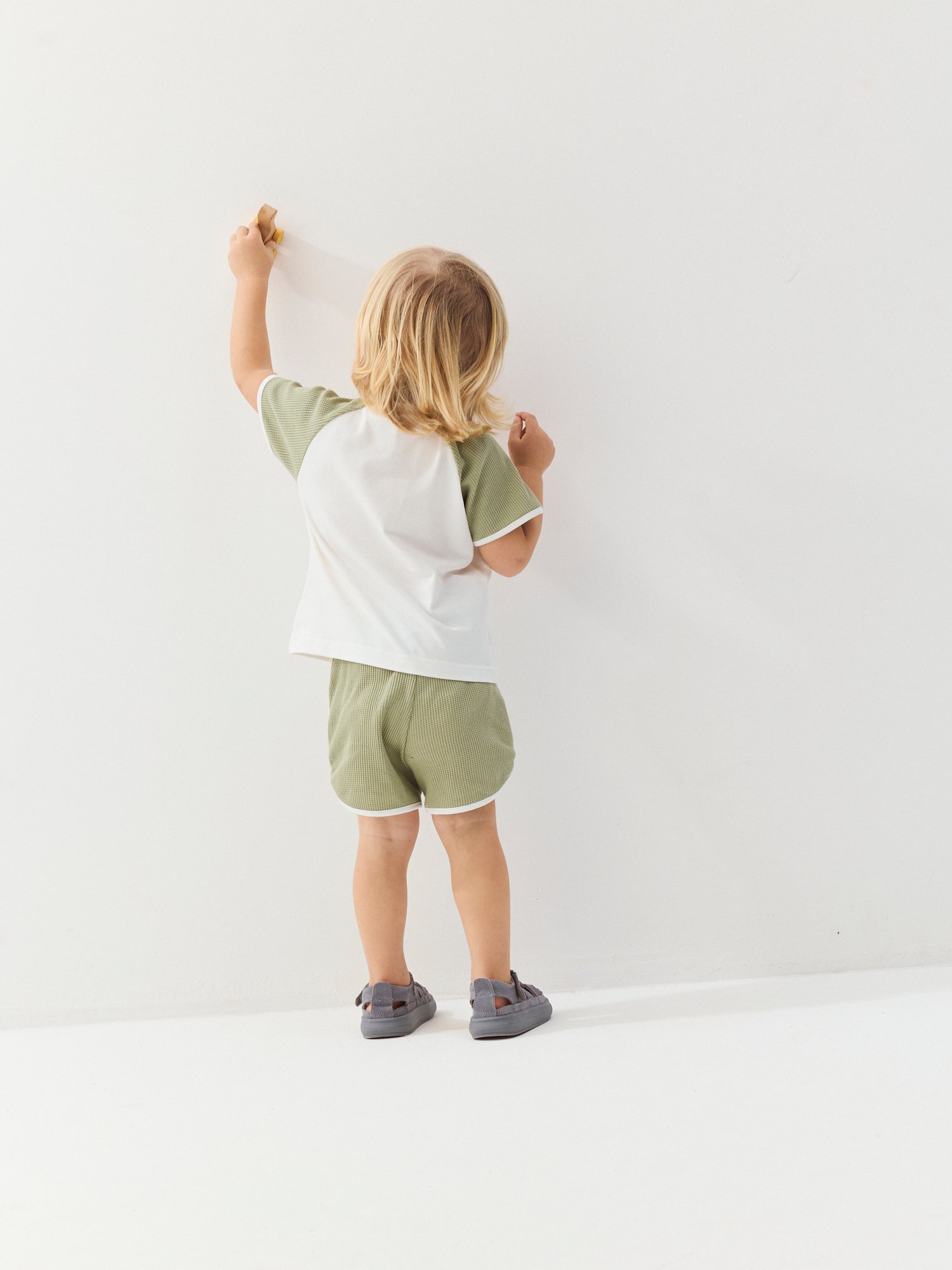 Футболка и шорты BUNGLY 1R9780/Олива - фото 3