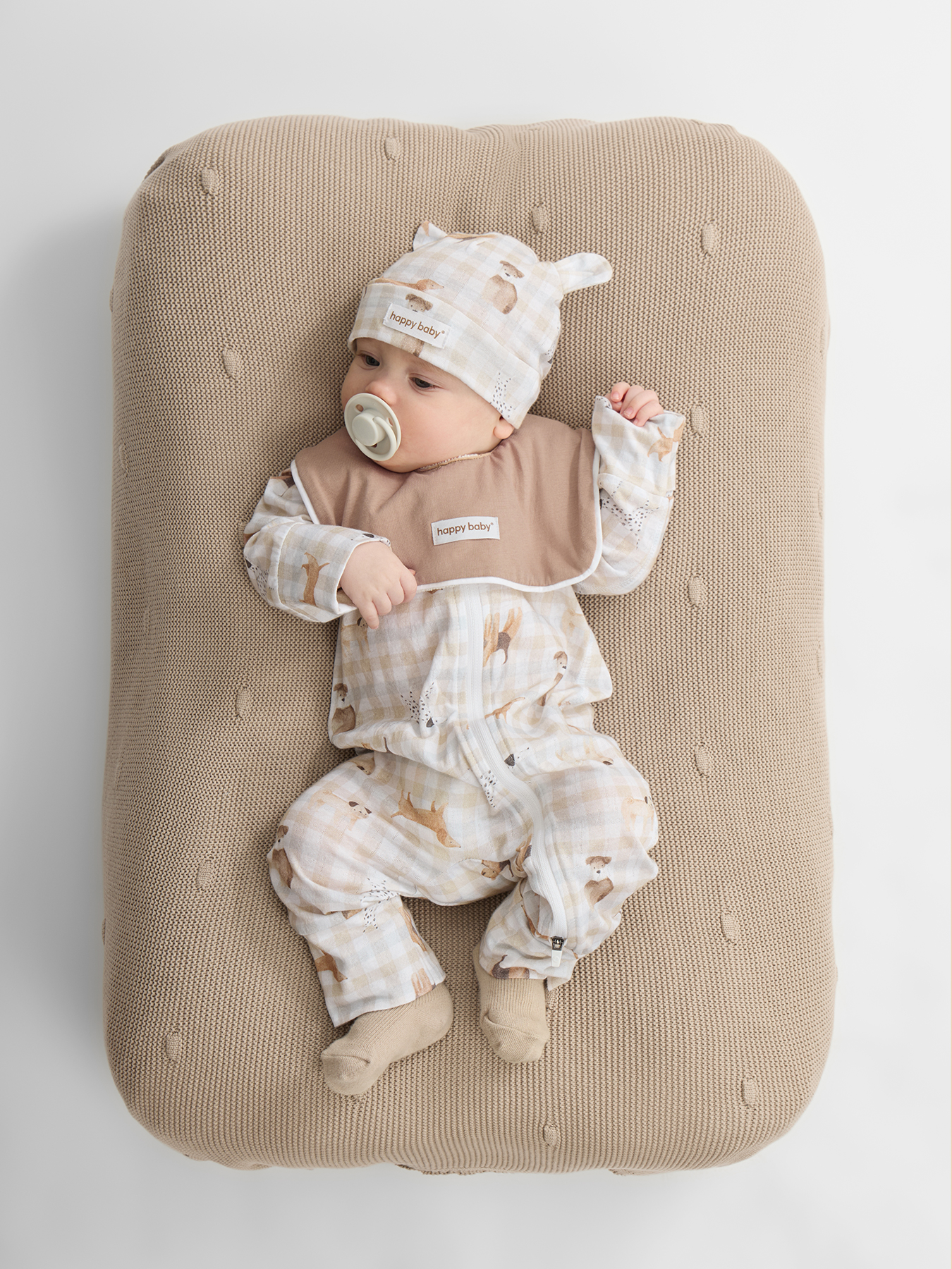 Комбинезон 2 шт и нагрудный фартук Happy Baby 90161-0_beige(dog) - фото 3