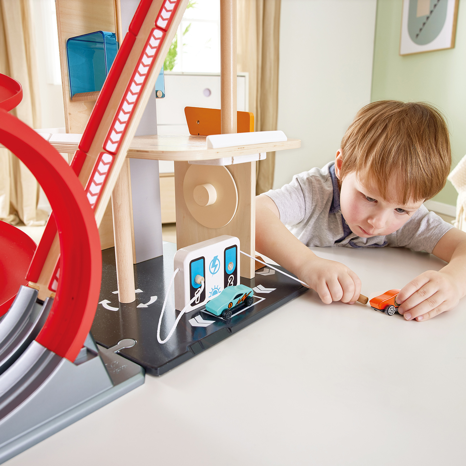 Гараж Hape с лифтом, многоуровневый E3019_HP - фото 6