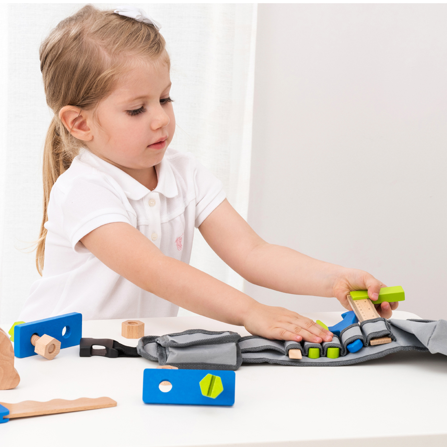 Игрушка New Classic Toys Мастер (инструменты) - фото 7