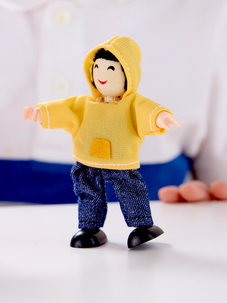 Кукла мини Hape Счастливая семья E3502_HP - фото 7