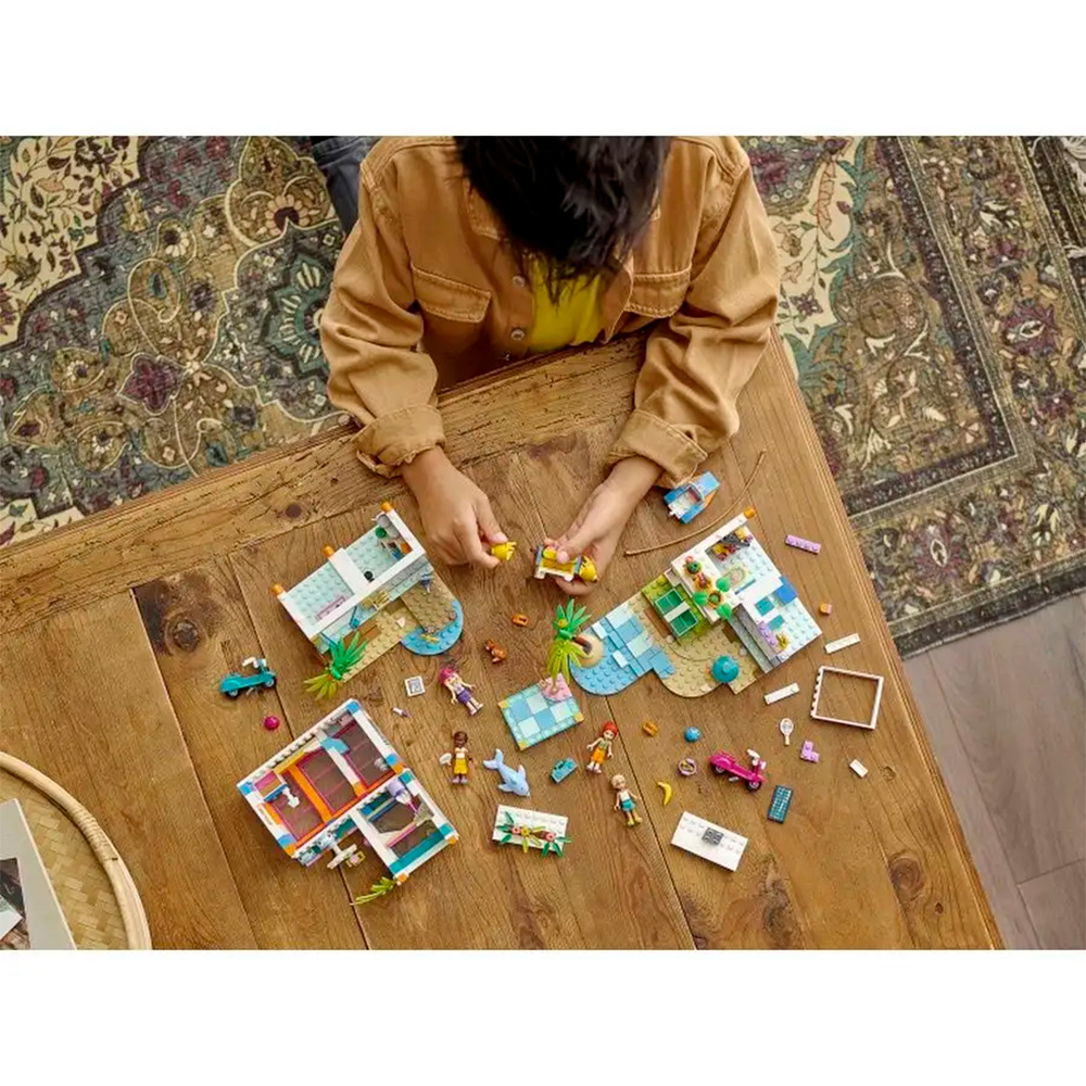 Конструктор LEGO Friends Пляжный дом для отдыха 686 дет. - фото 9