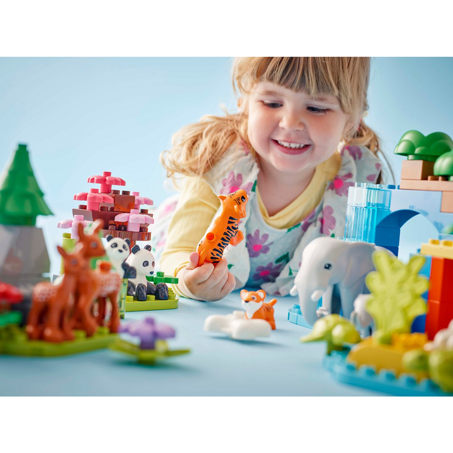 Конструктор LEGO DUPLO Семейства диких животных 92 дет. - фото 7