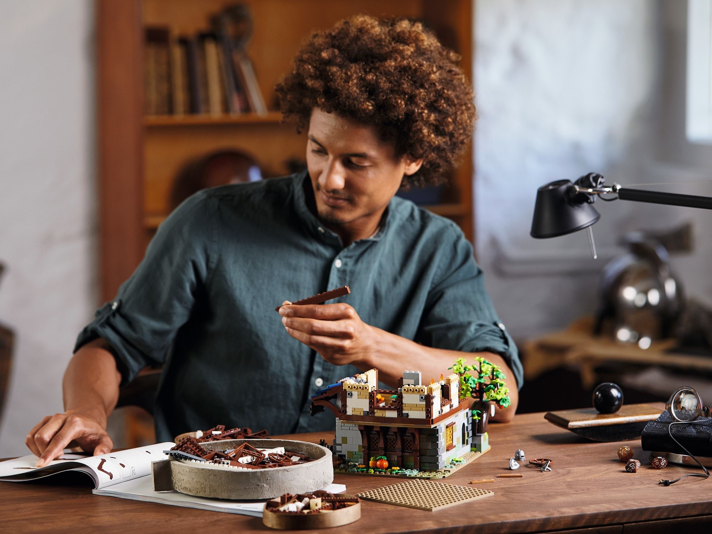 Конструктор LEGO Ideas 21325 2164 дет. - фото 20