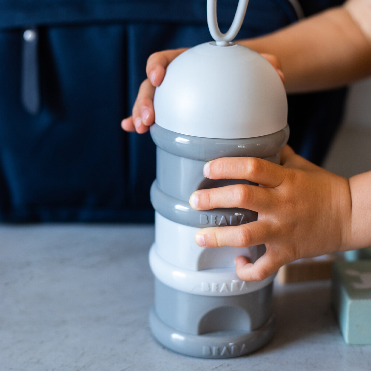 Контейнер для детского питания BEABA сыпучих смесей и снеков, 3 секции, серый - фото 5