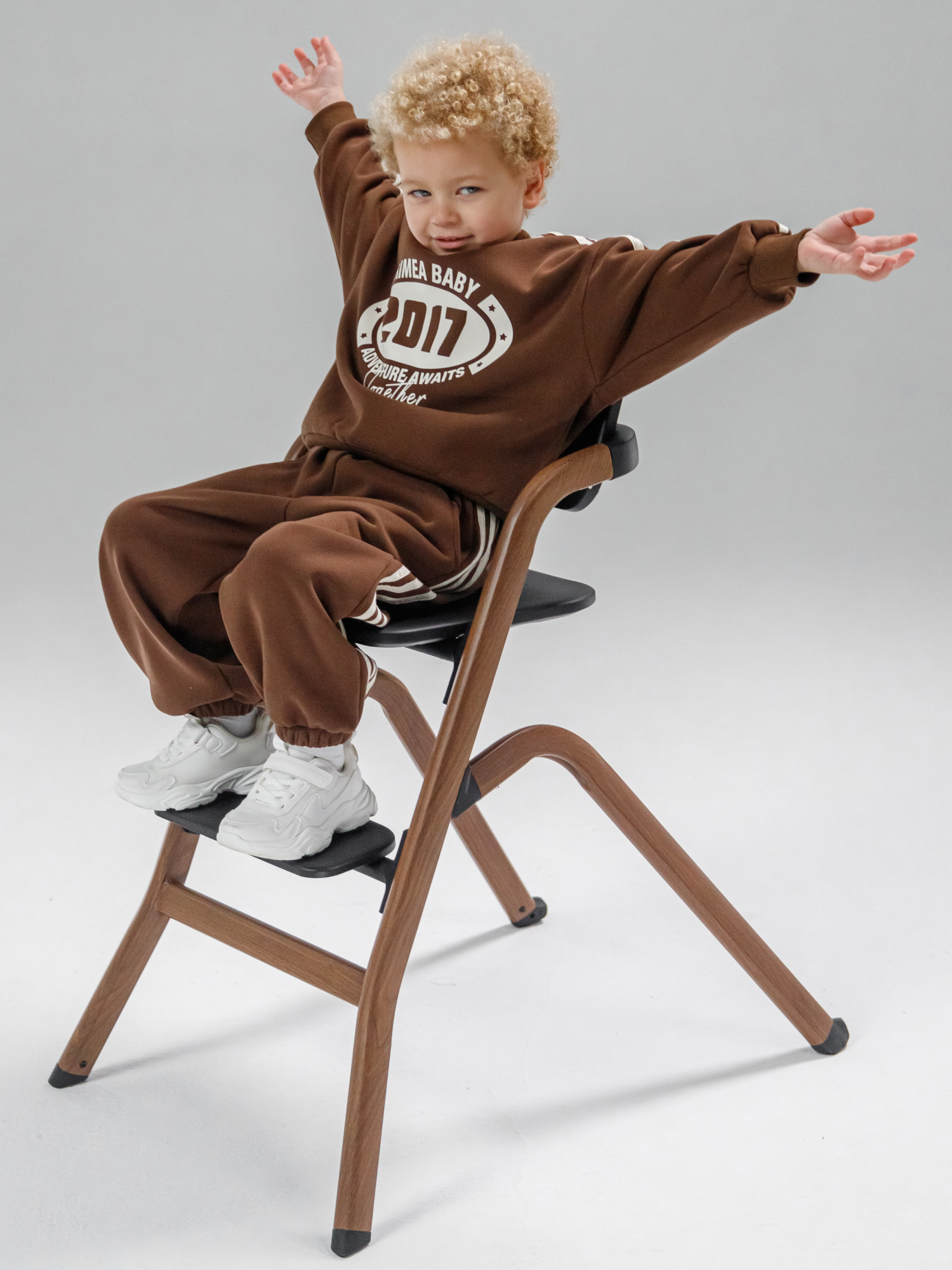 Стульчик для кормления Amarobaby Winnie черный - фото 26