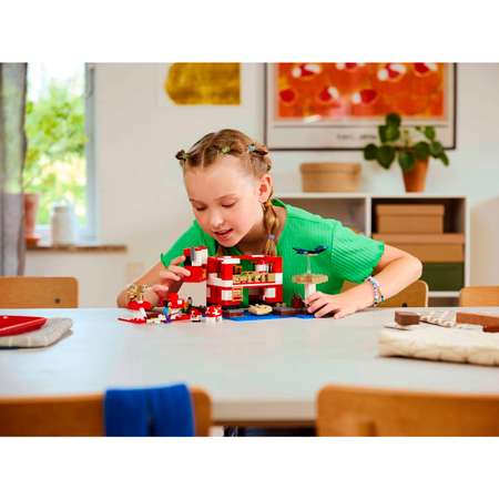 Конструктор LEGO Minecraft Грибной Дом 500 дет.