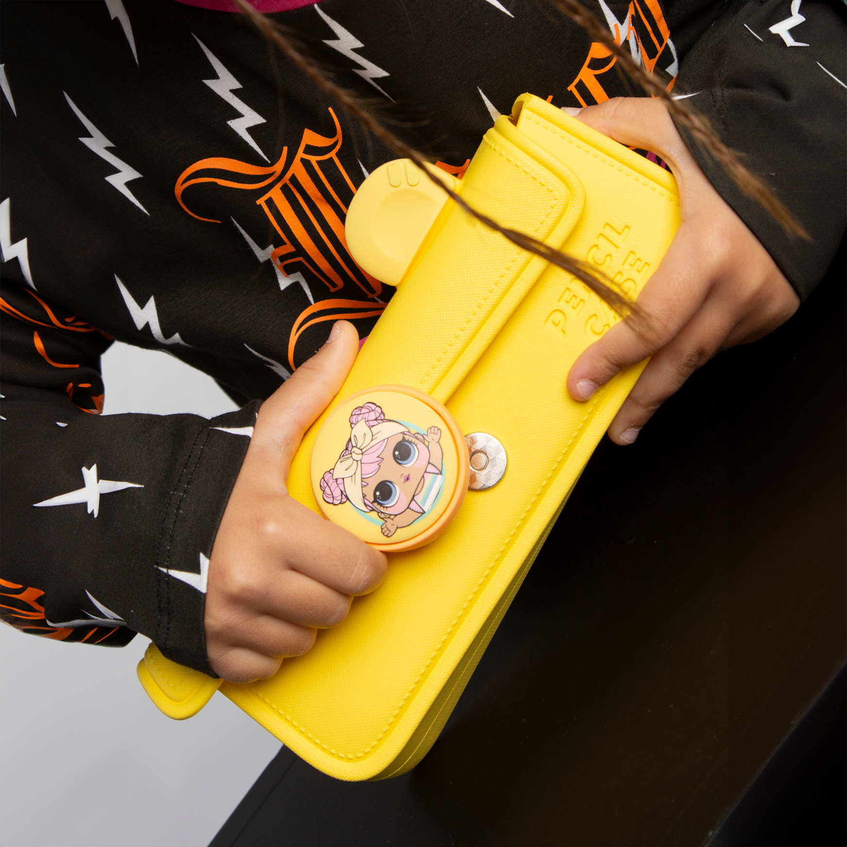 Сумка L.O.L. Surprise! пенал желтый + джиббитсы - фото 9