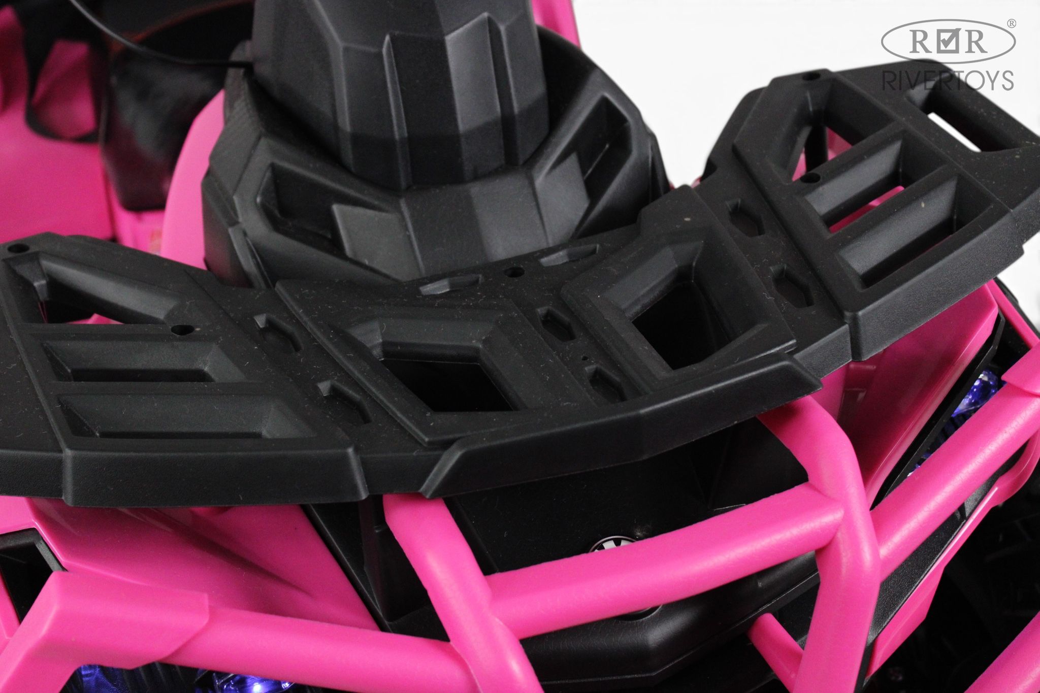 Электромобиль RIVERTOYS Z111ZZ-NEW-PINK С пультом ДУ - фото 12