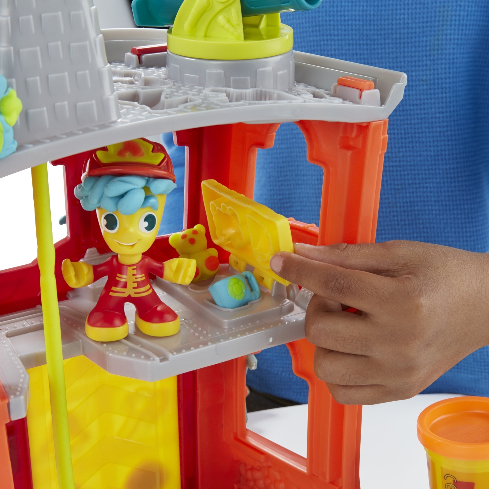 Пластилин Play-Doh Город Пожарная станция - фото 13
