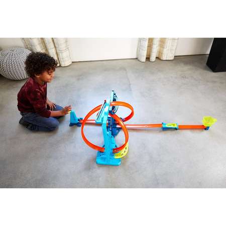 Трек Hot Wheels Бесконечная петля с пусковой установкой