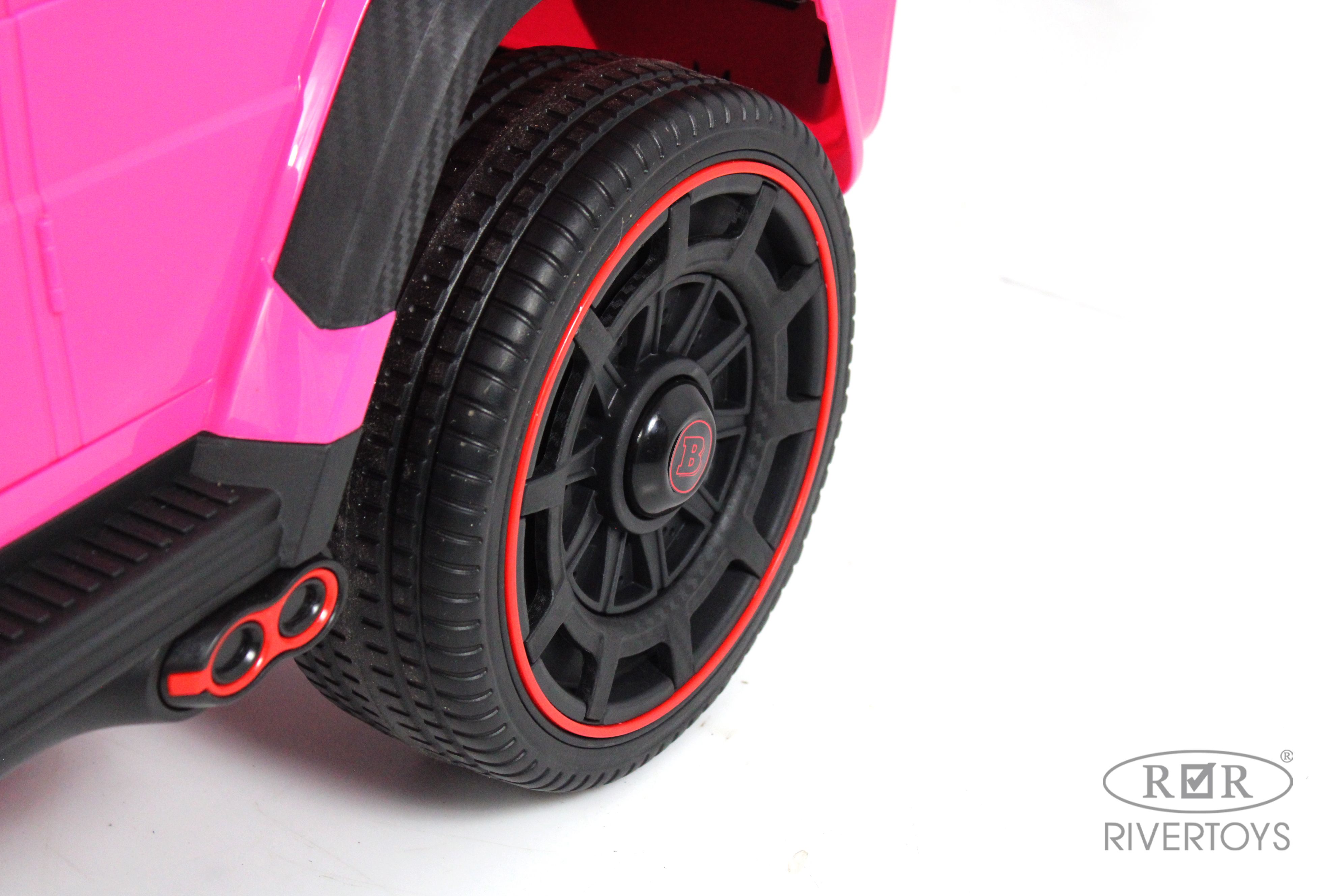 Электромобиль RIVERTOYS Mercedes Z999ZZ-PINK С пультом ДУ - фото 13