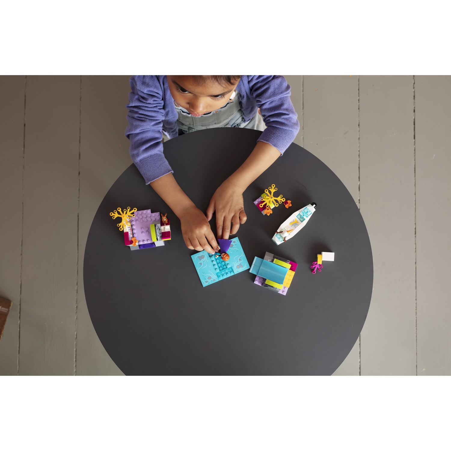 Конструктор LEGO Disney Princess Экспедиция Анны на каноэ - фото 9