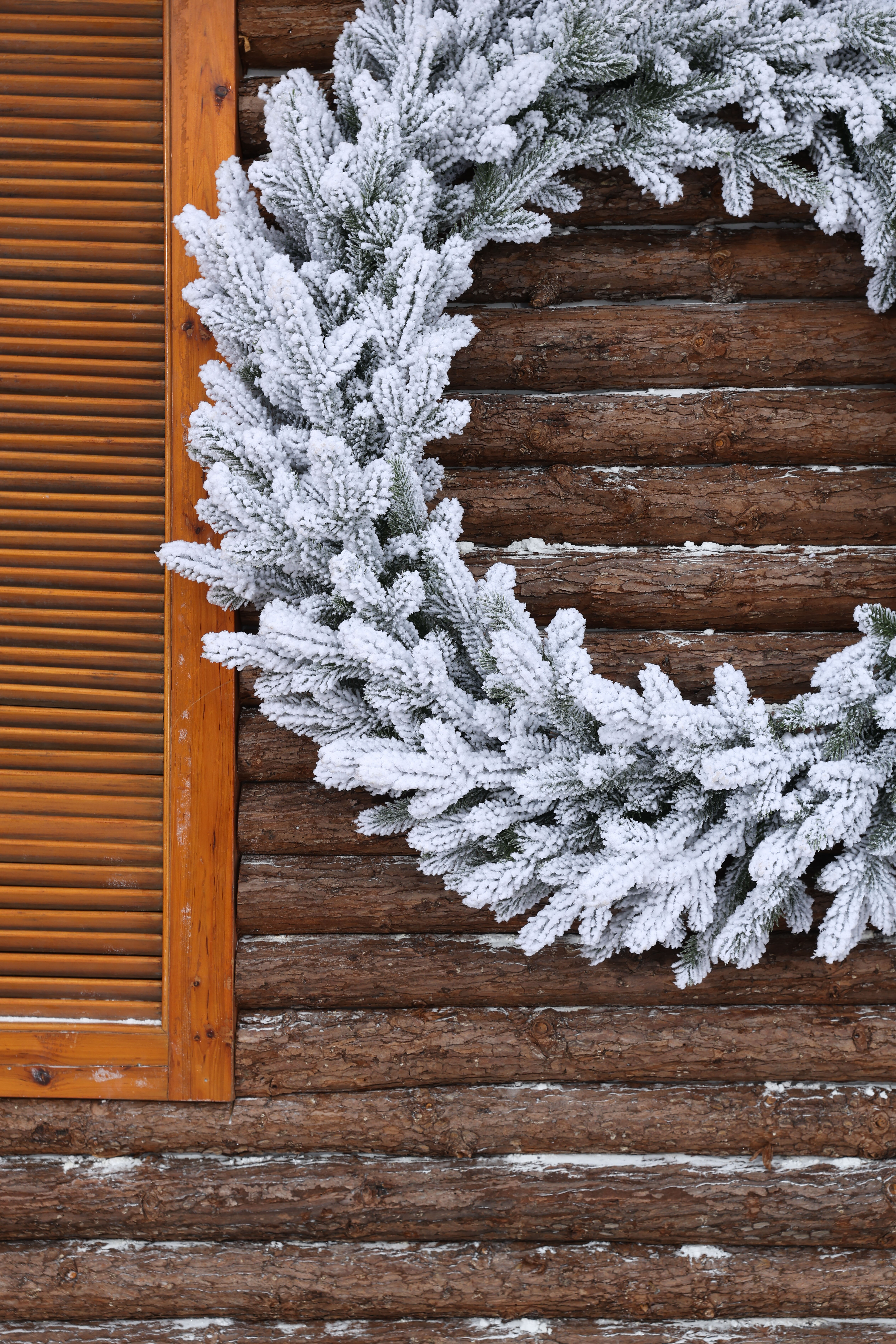 Венок рождественский хвойный BINOSHE Flocon заснеженный 60 см - фото 9