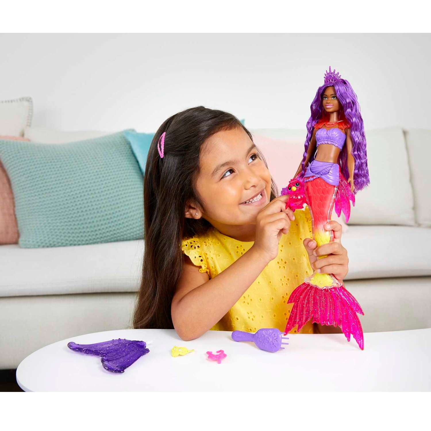 Кукла модельная Barbie HHG53 - фото 5