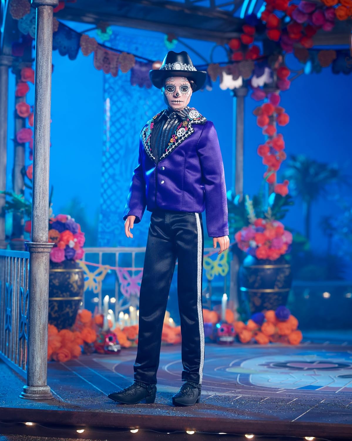 Кукла модельная Barbie Signature Dia De Muertos Кен в фиолетовом HJX15 - фото 3