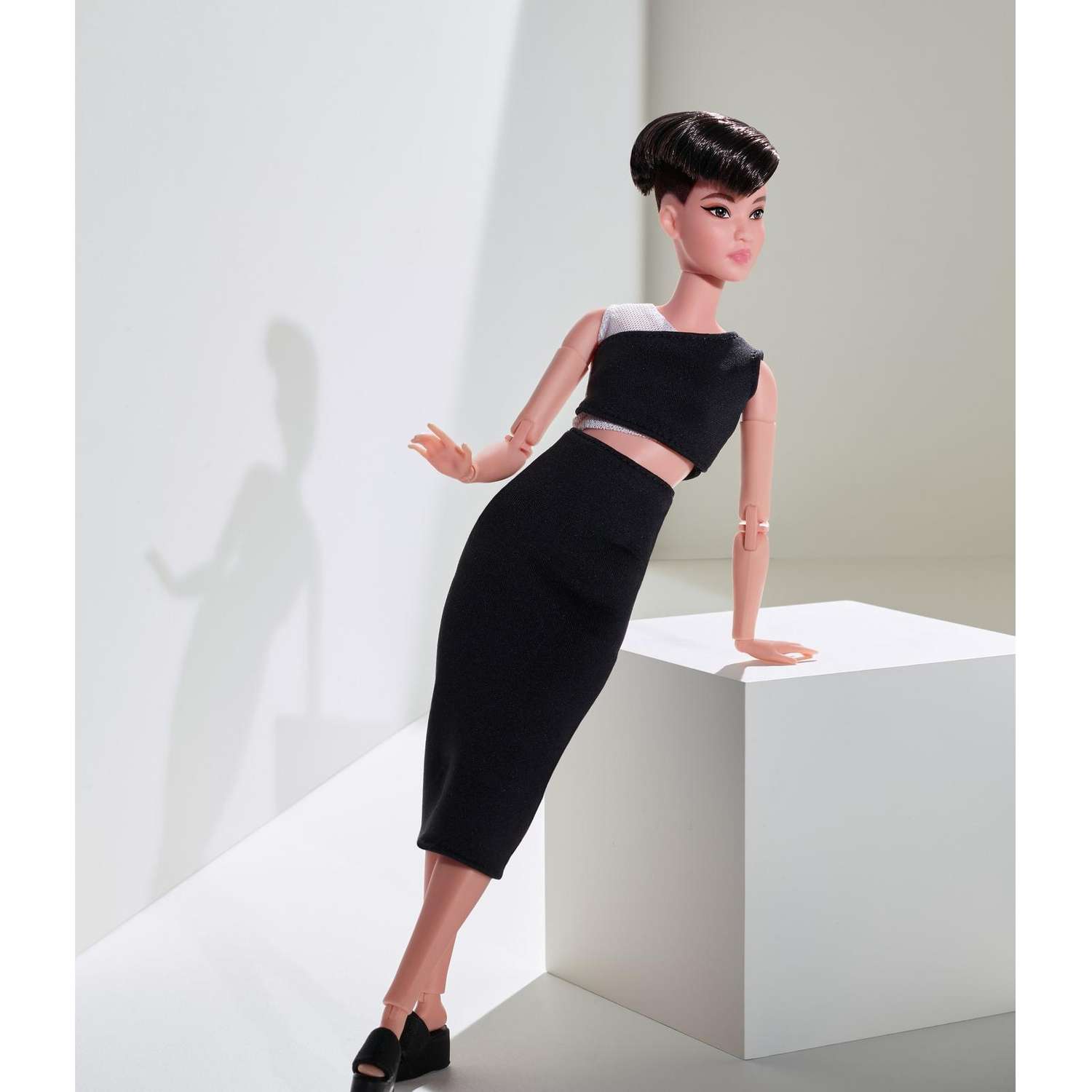 Кукла модельная Barbie GXB29 - фото 9