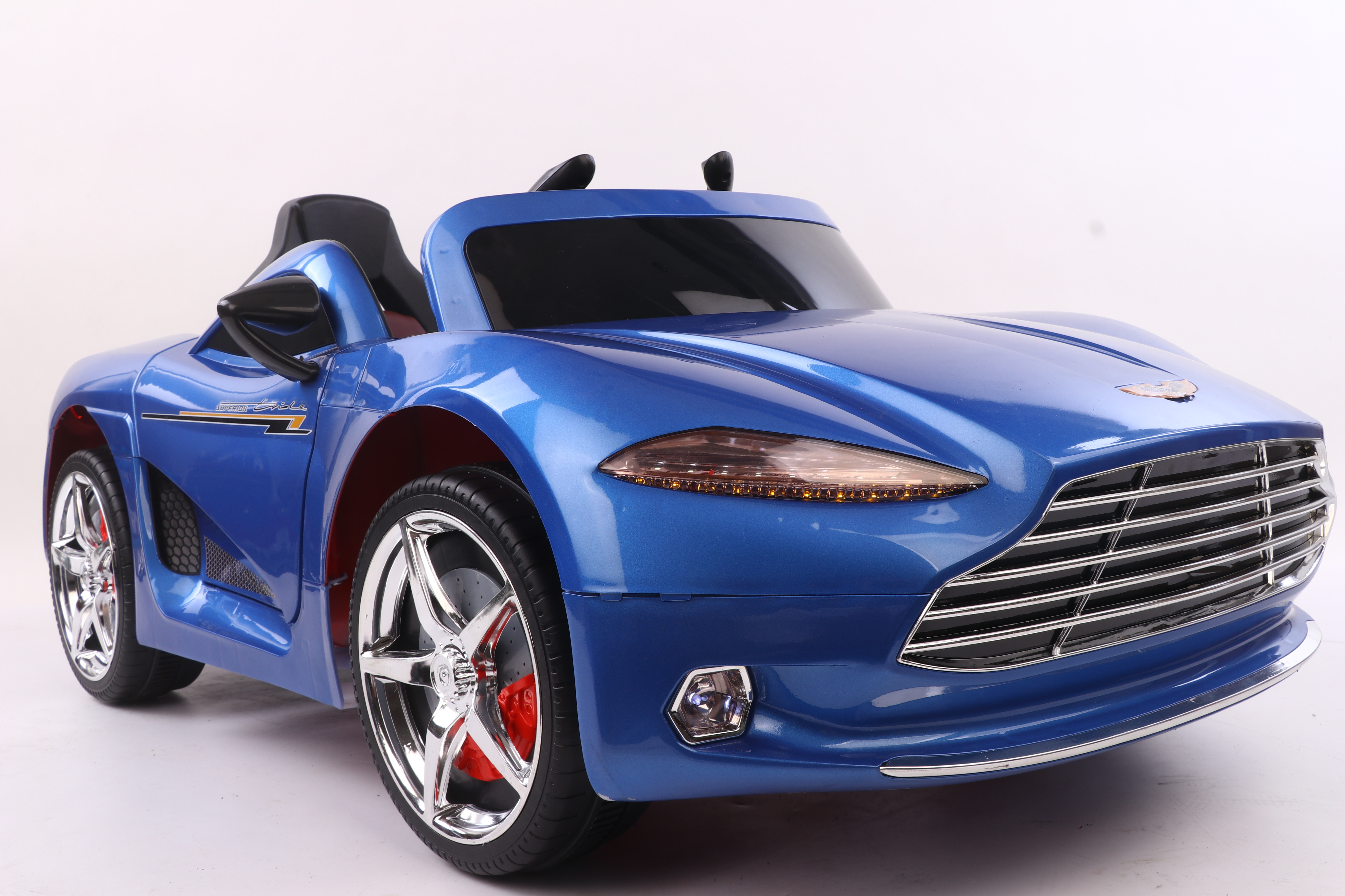 Автомобиль TOYLAND Aston Martin С пультом ДУ - фото 5