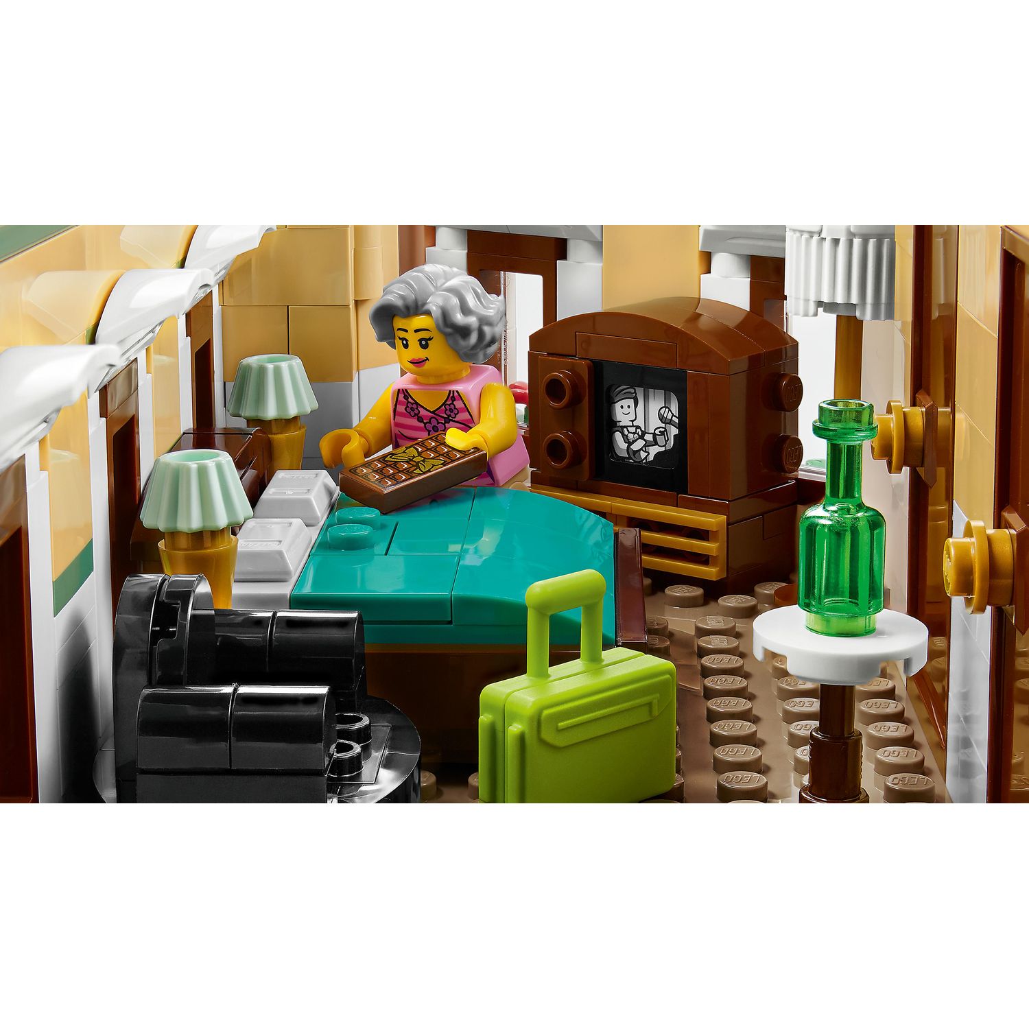 Конструктор LEGO Icons Бутик-отель блочный - фото 8