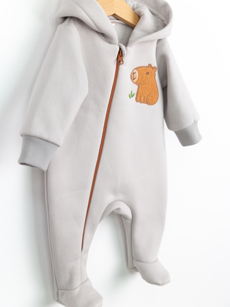 Комбинезон утепленный Baby boom К407/6-Ф аппликация капибара светло-серый - фото 3