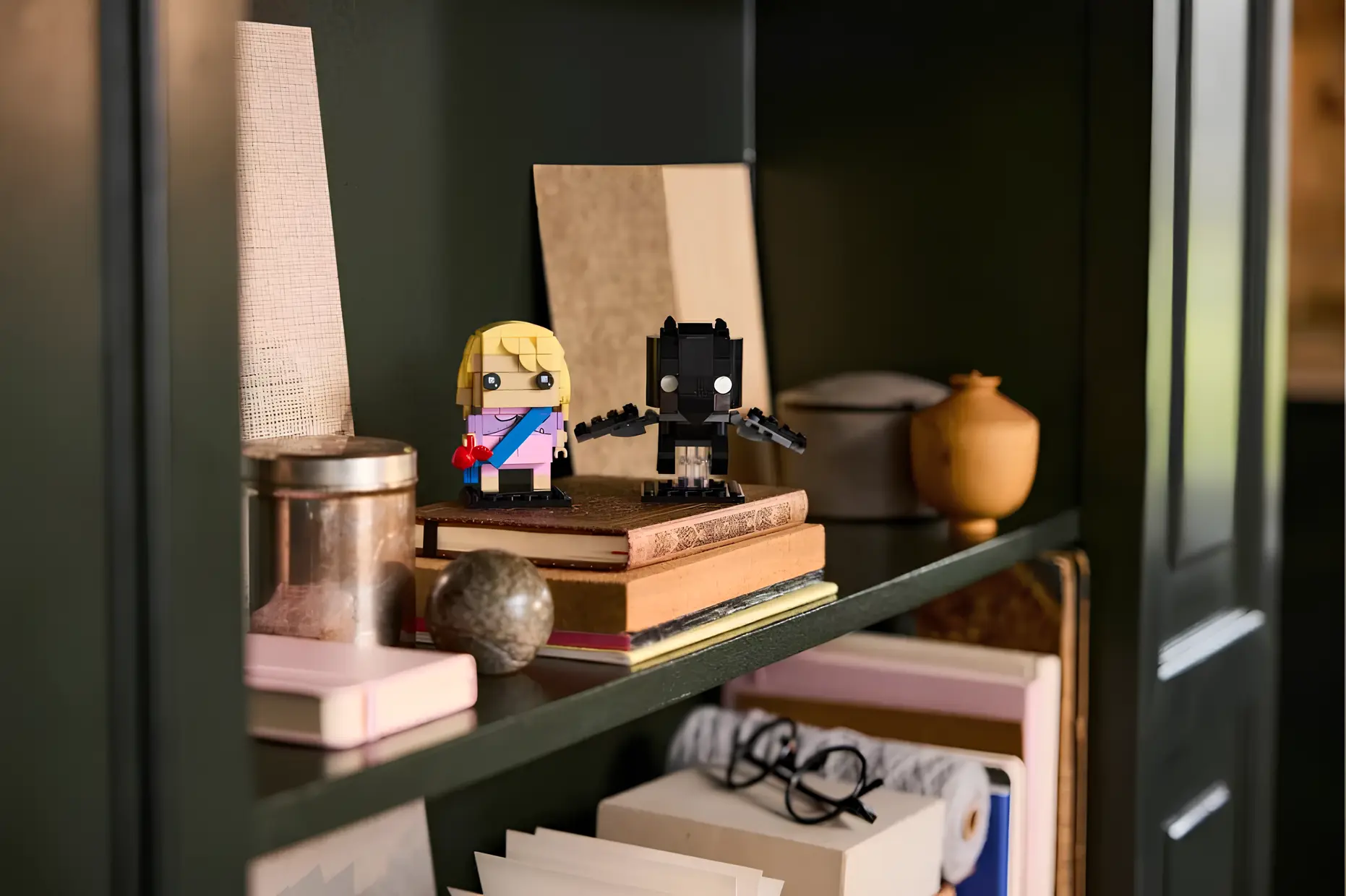 Конструктор LEGO BrickHeadz 40802 292 дет. - фото 6