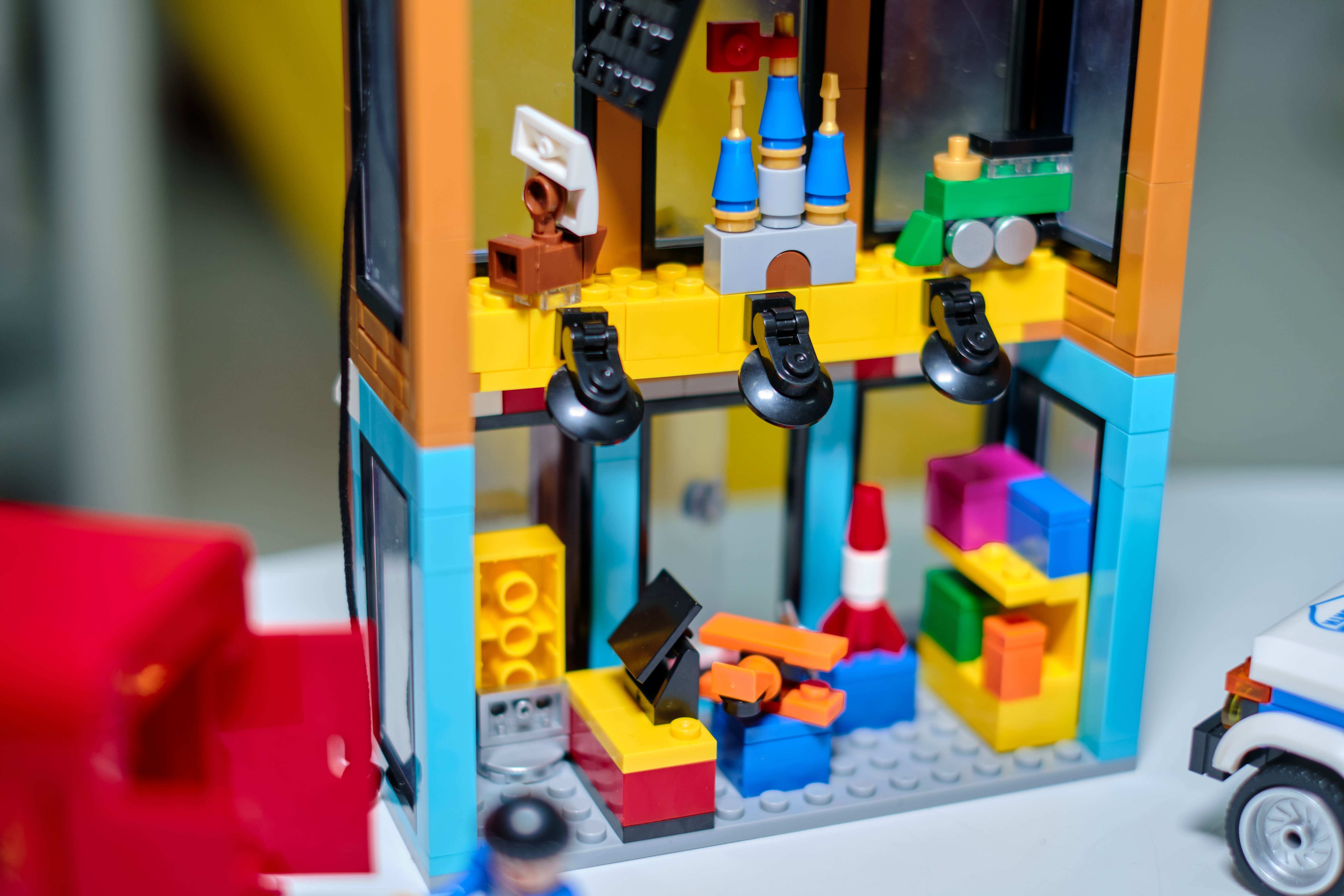 Конструктор brick labs Ограбление магазина 582 дет. - фото 14