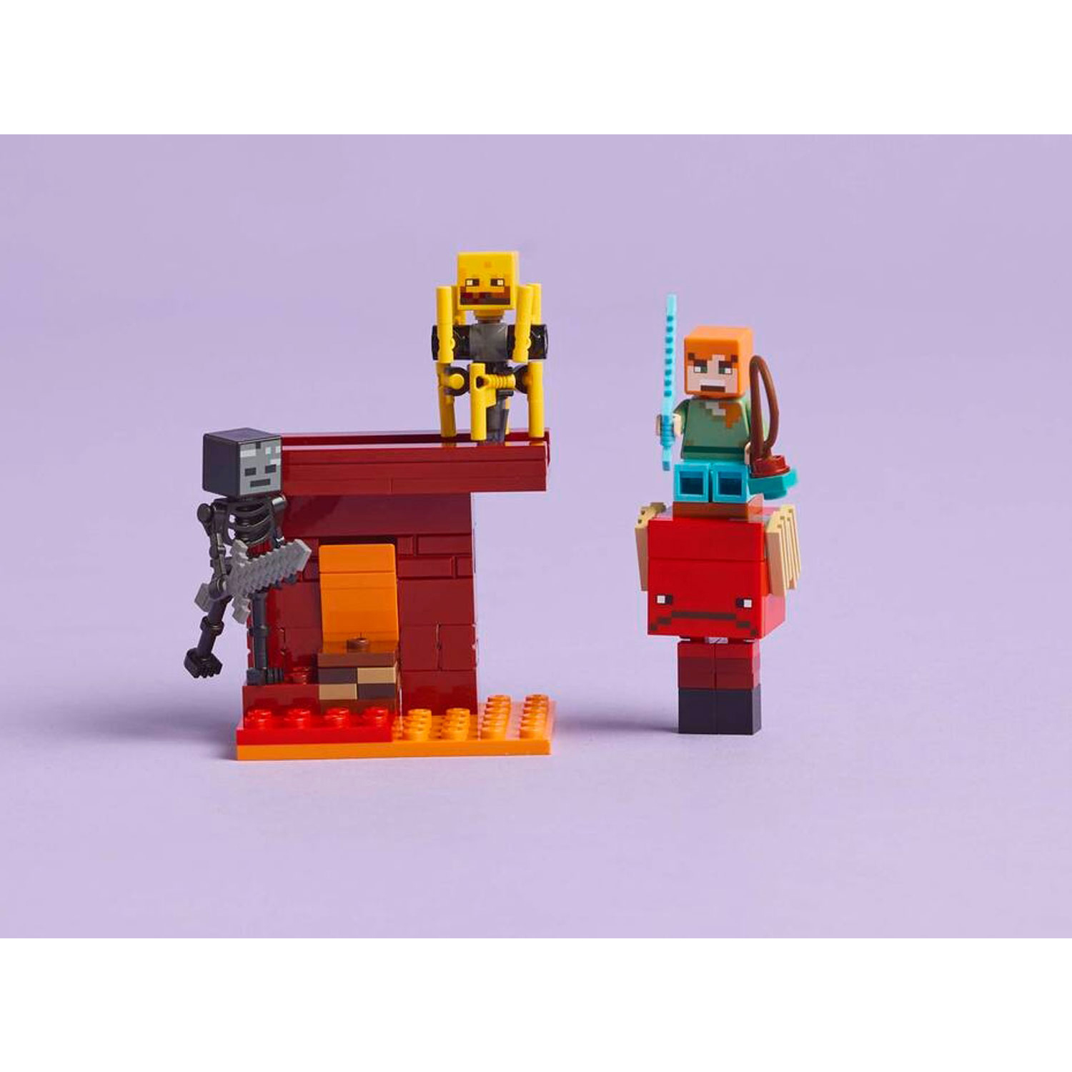 Конструктор LEGO Minecraft Битва в лаве Невер 99 дет. - фото 4