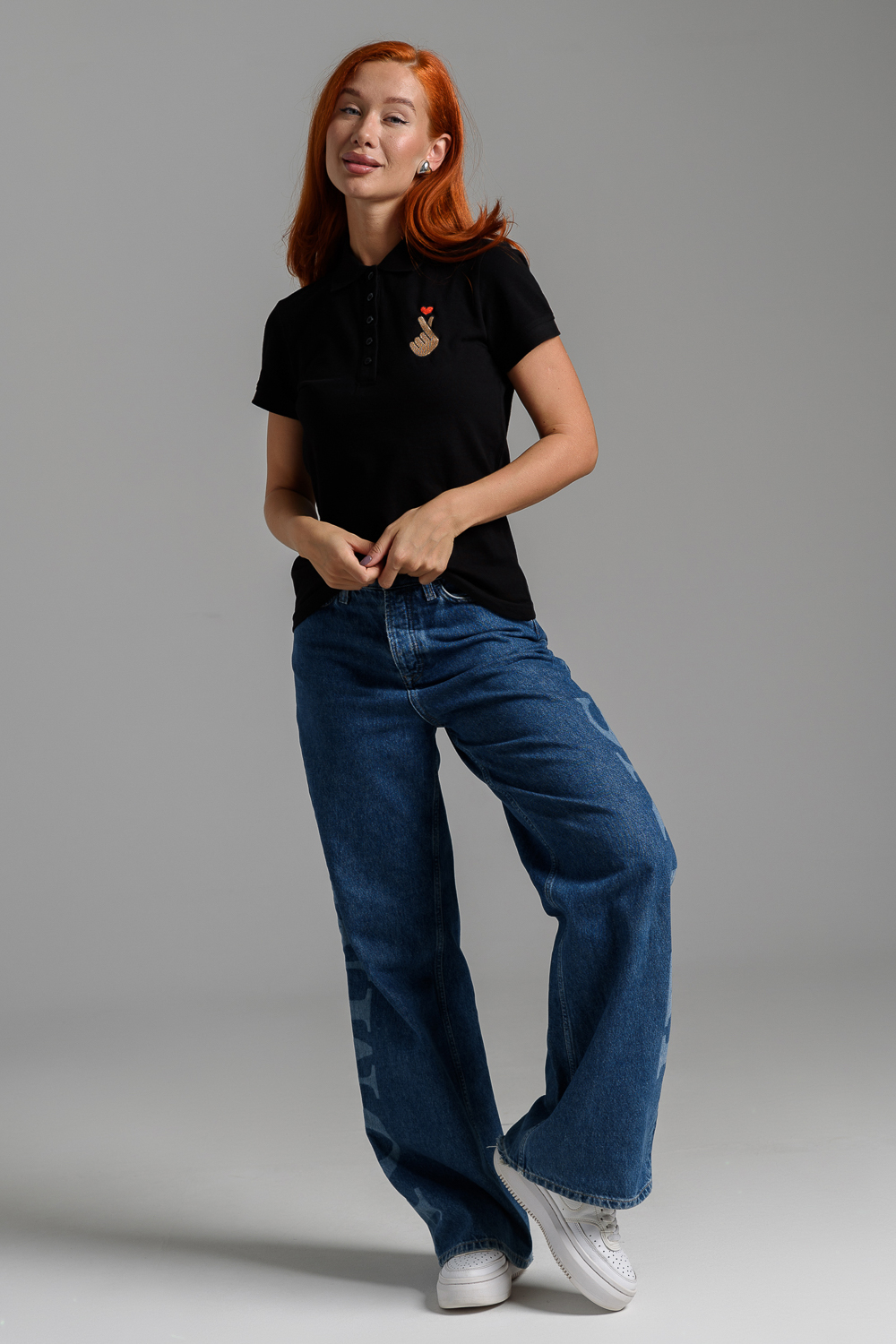 Футболка Натали Суслова 8524 черный+рука с сердцем - фото 3