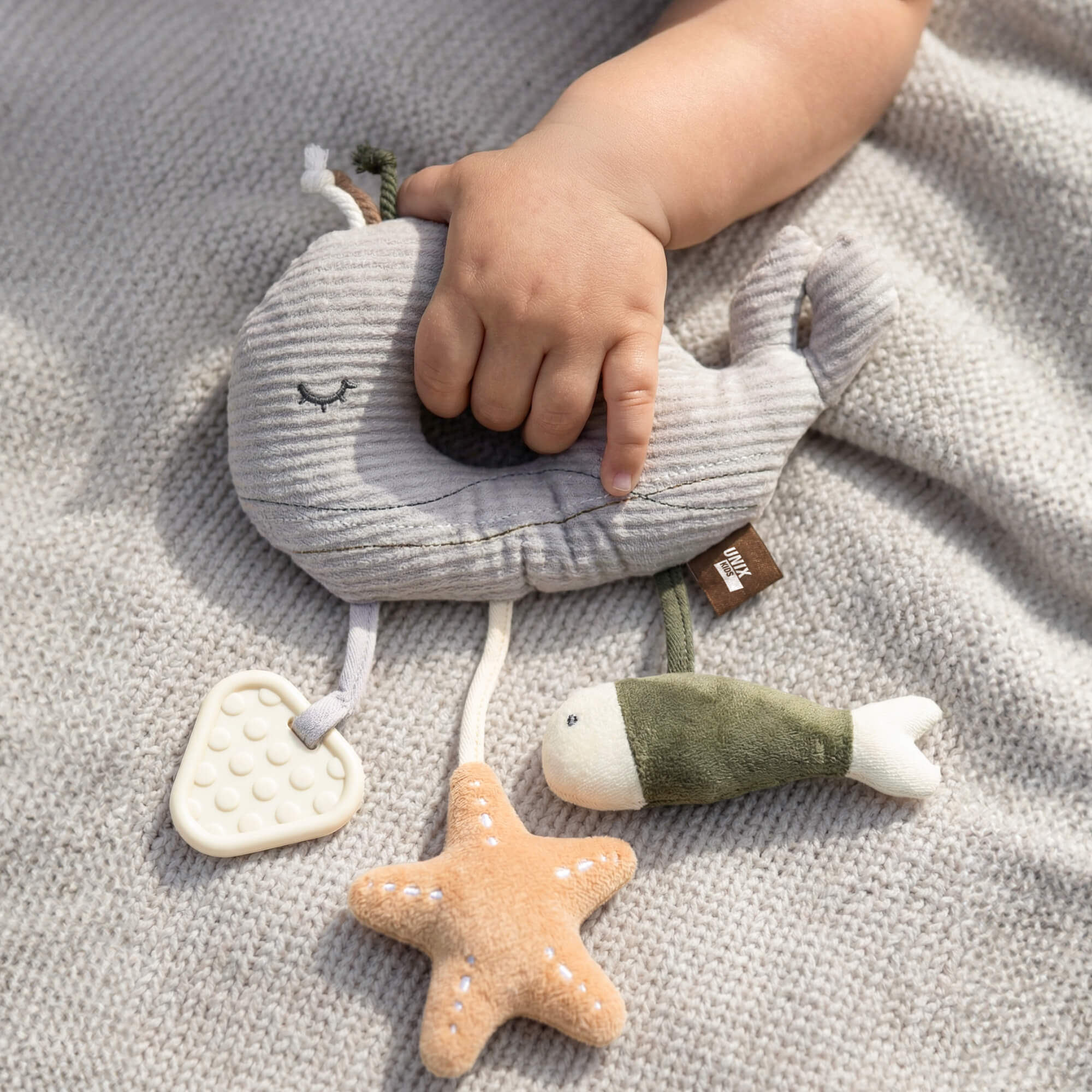 Игрушка UNIX Kids подвеска Кит/Whale 0+ развивающая - фото 9