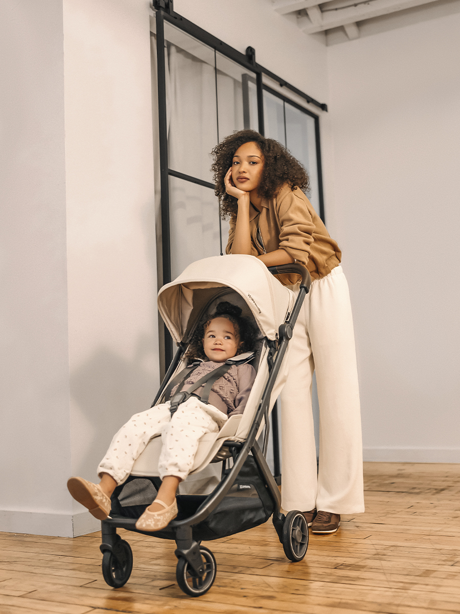 Коляска прогулочная UPPAbaby Minu V3 бежевый - фото 6