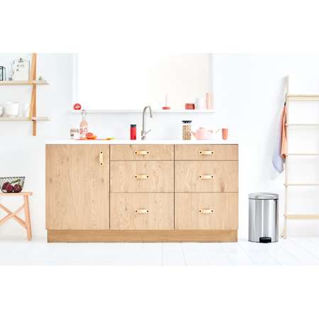 Бак мусорный Brabantia NewIcon с педалью стальной матовый FPP 20л 111907