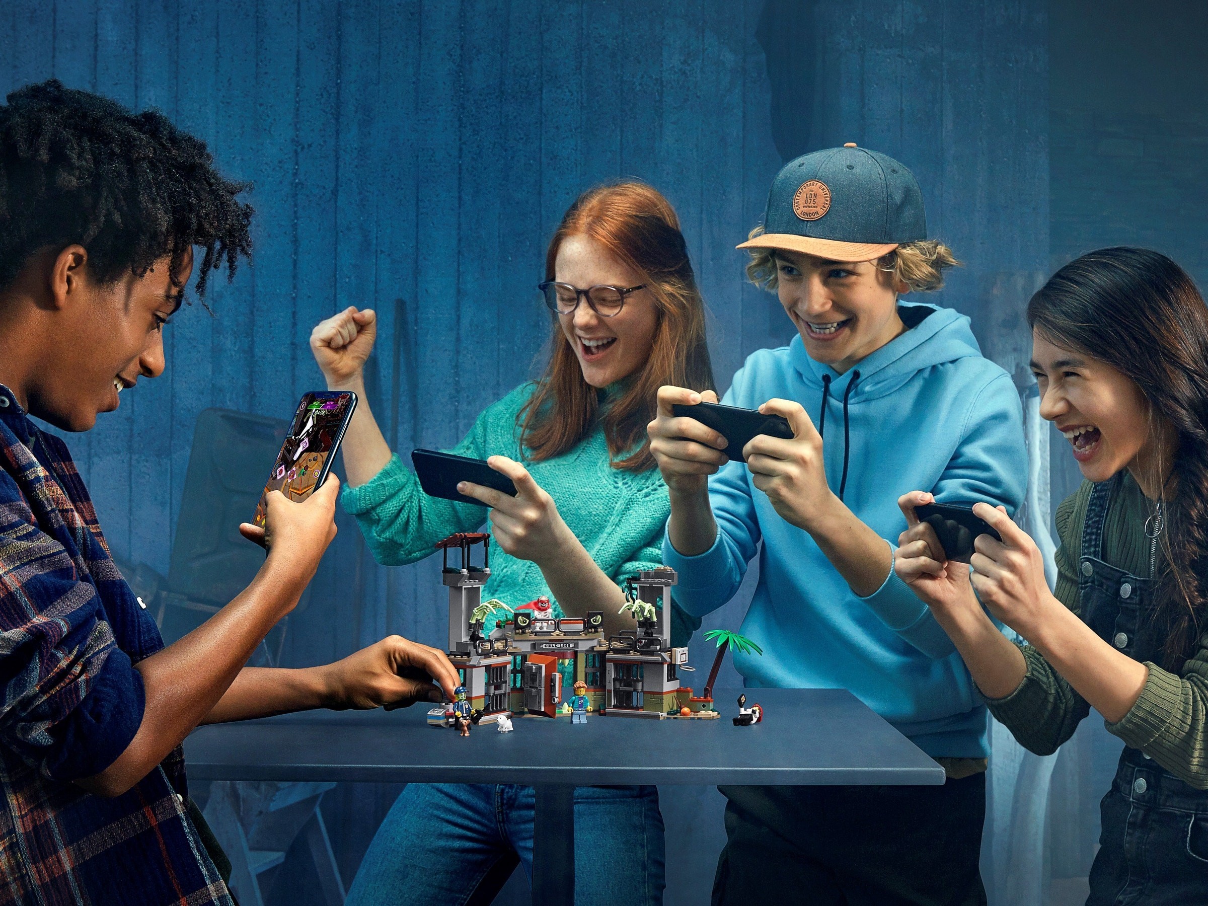 Конструктор LEGO Hidden Side 70435 400 дет. - фото 4