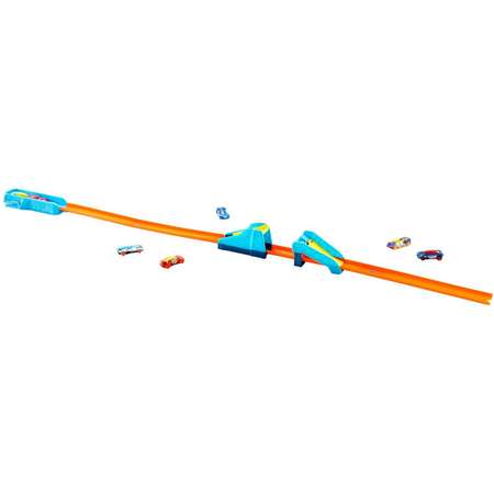 Трек Hot Wheels Праздничная коробка с пусковой установкой