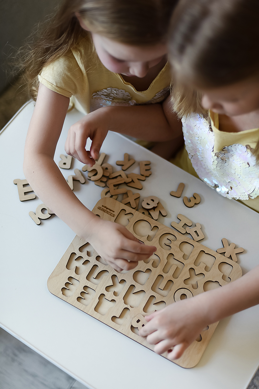 Игрушка WOODLANDTOYS сортер Изучаем буквы - фото 3