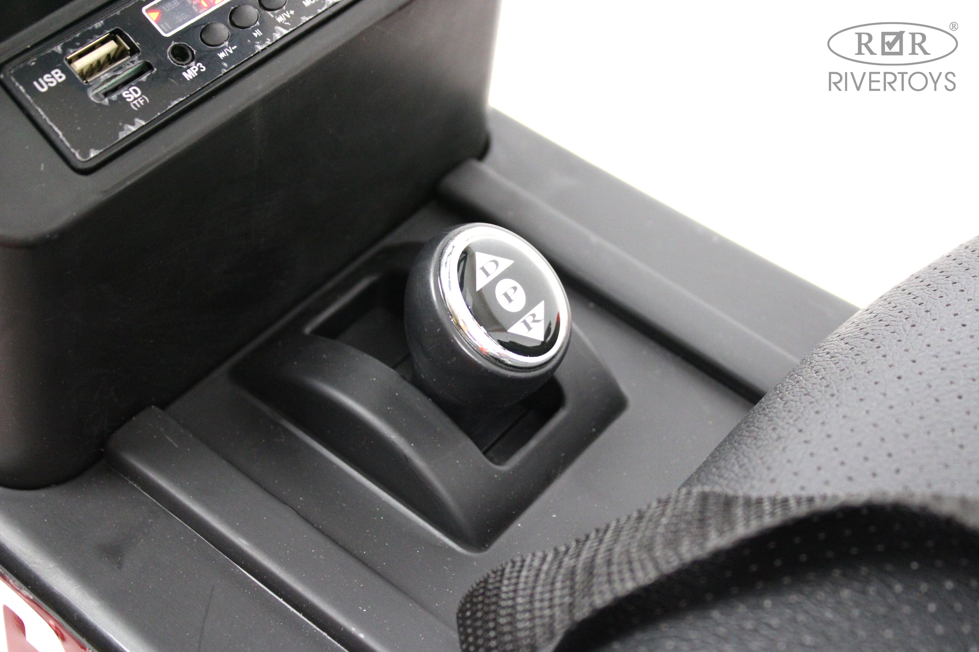 Электромобиль RIVERTOYS O555OO-RED С пультом ДУ - фото 14