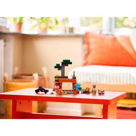 Конструктор LEGO Minecraft Экспедиция рудник Броненосец блочный