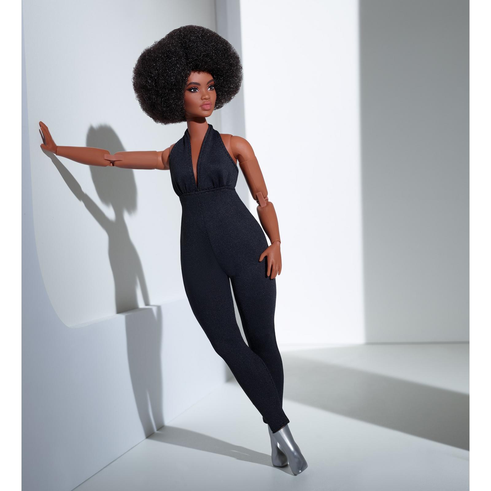 Кукла модельная Barbie Looks GTD91 - фото 11