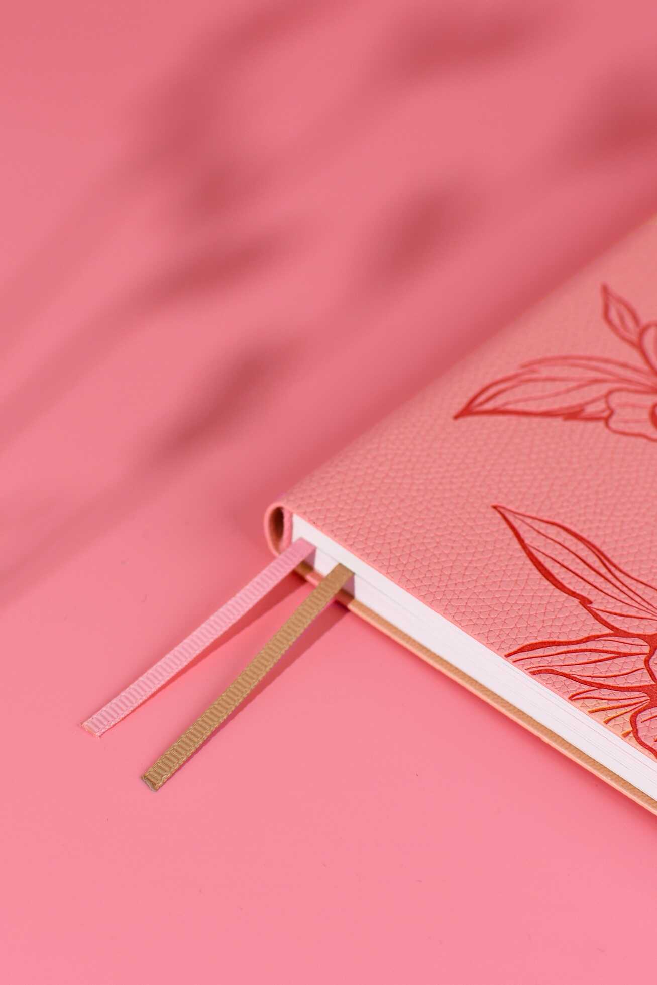 Ежедневник Феникс + ESCALADA 96 лист. - фото 11