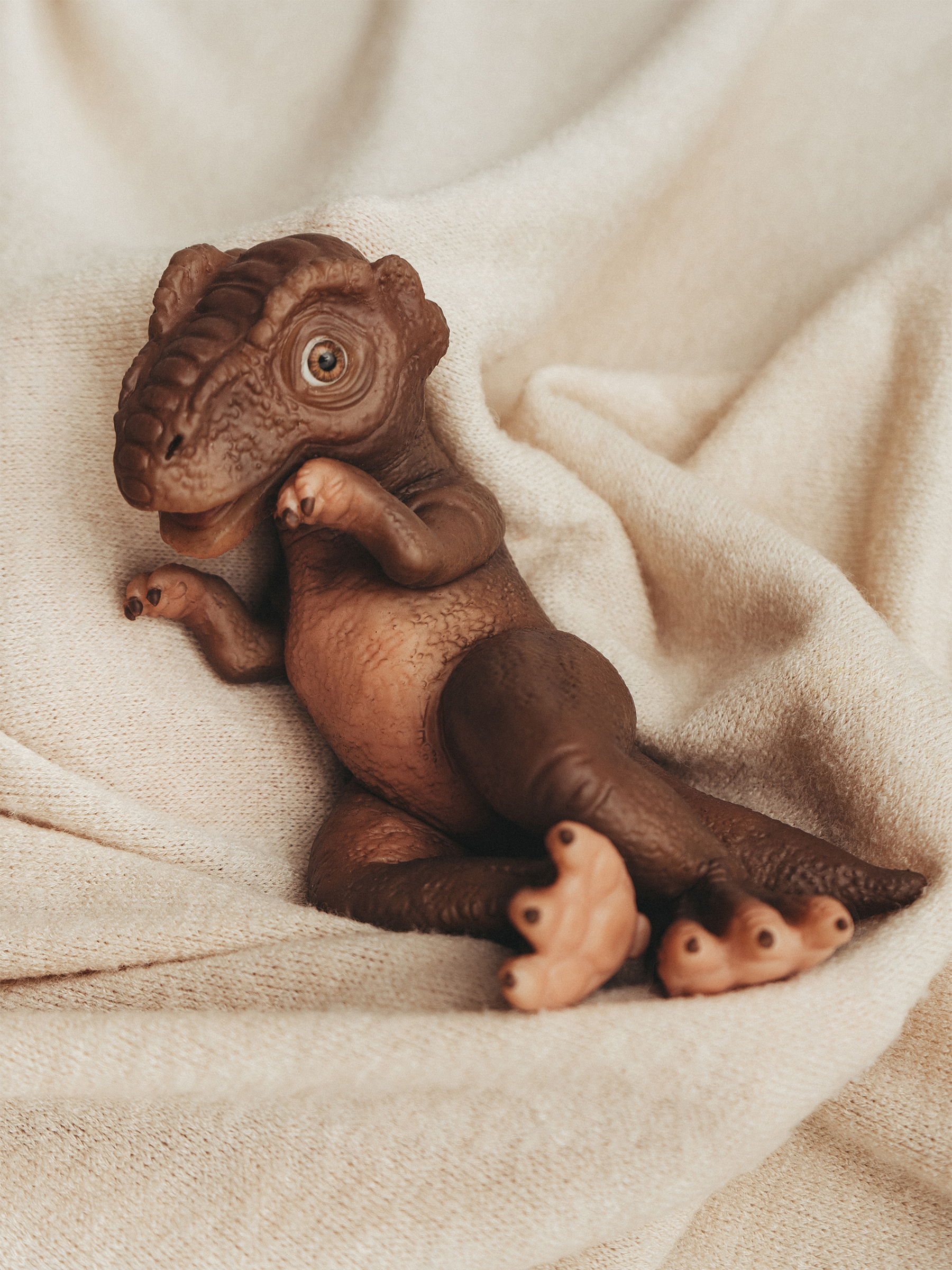 Кукла мини Magic Manufactory Magic Dino Тираннозавр высота 22 см 4631163177467 - фото 1