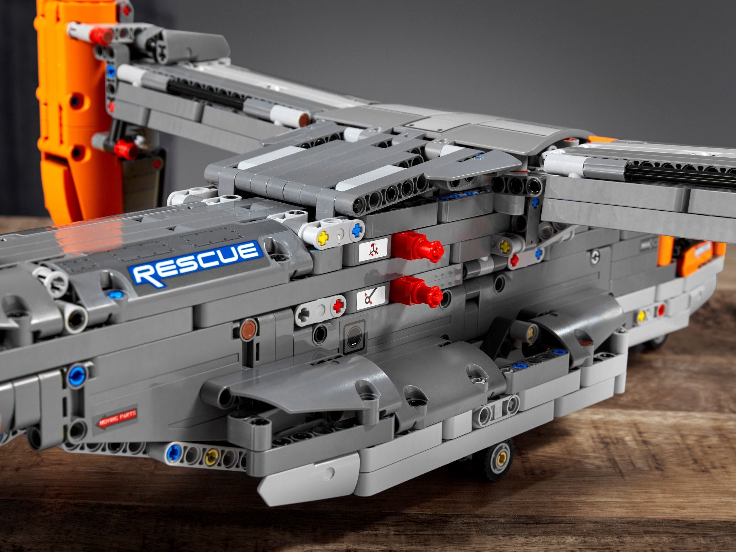 Конструктор LEGO Technic 42113 1636 дет. - фото 6