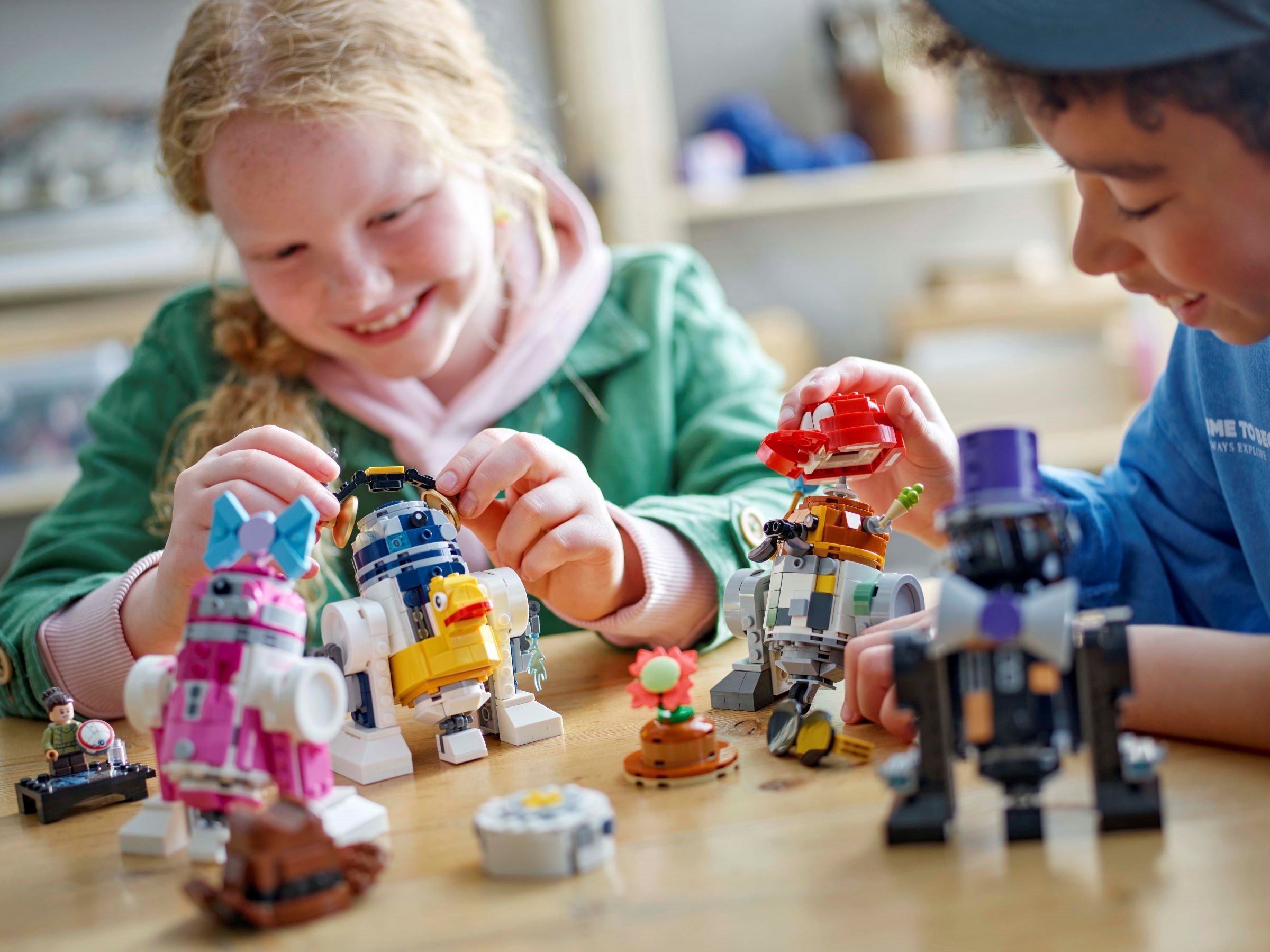 Конструктор LEGO Star Wars Набор для сборки дроидов 75392 1186 дет. - фото 4