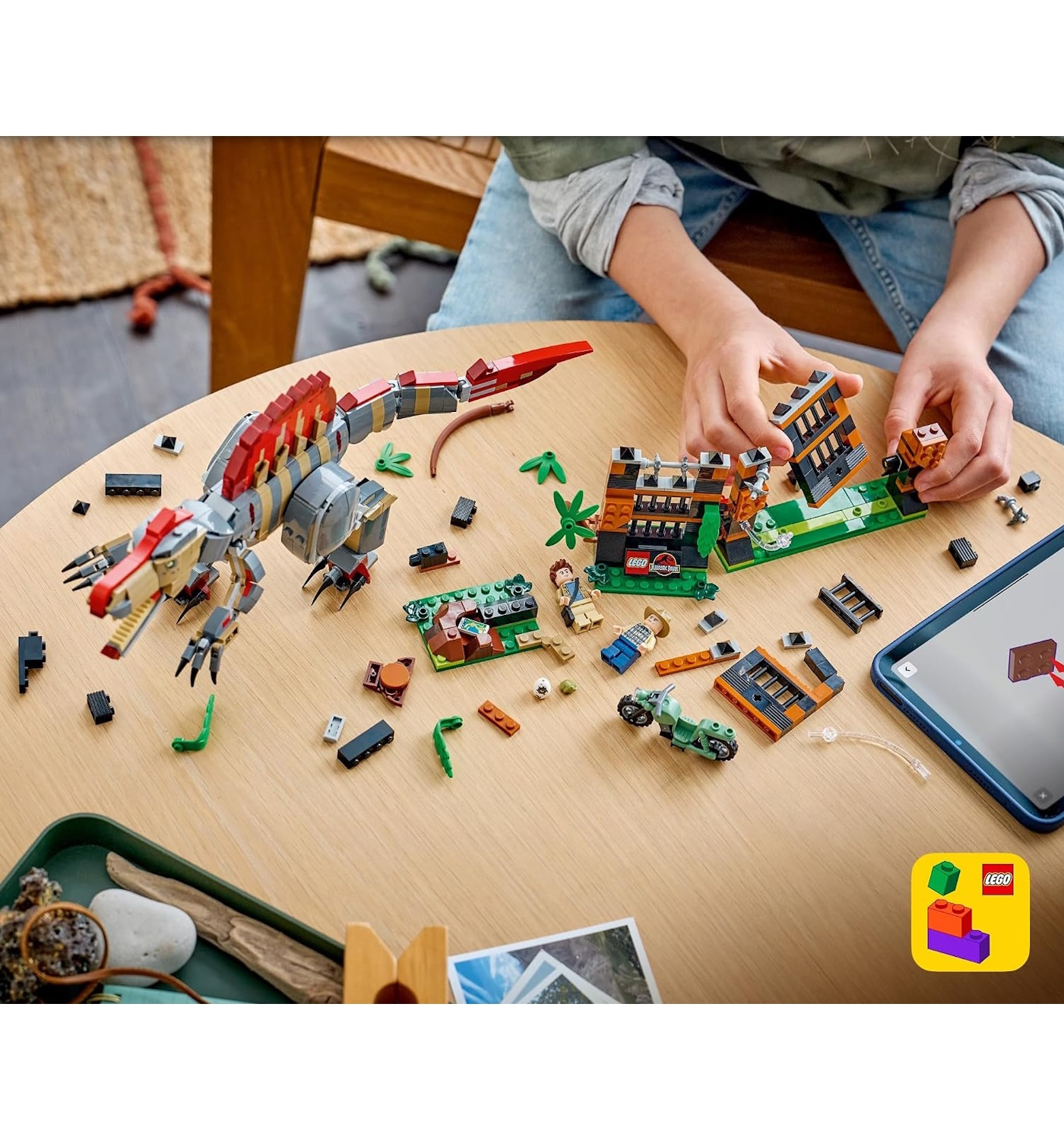 Конструктор LEGO Jurassic World Побег Спинозавра 820 дет. - фото 6