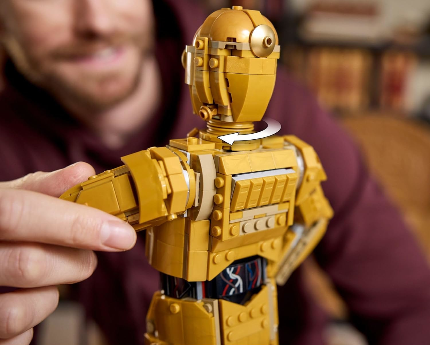 Конструктор LEGO Star Wars Дроид C-3PO 1138 дет. - фото 8
