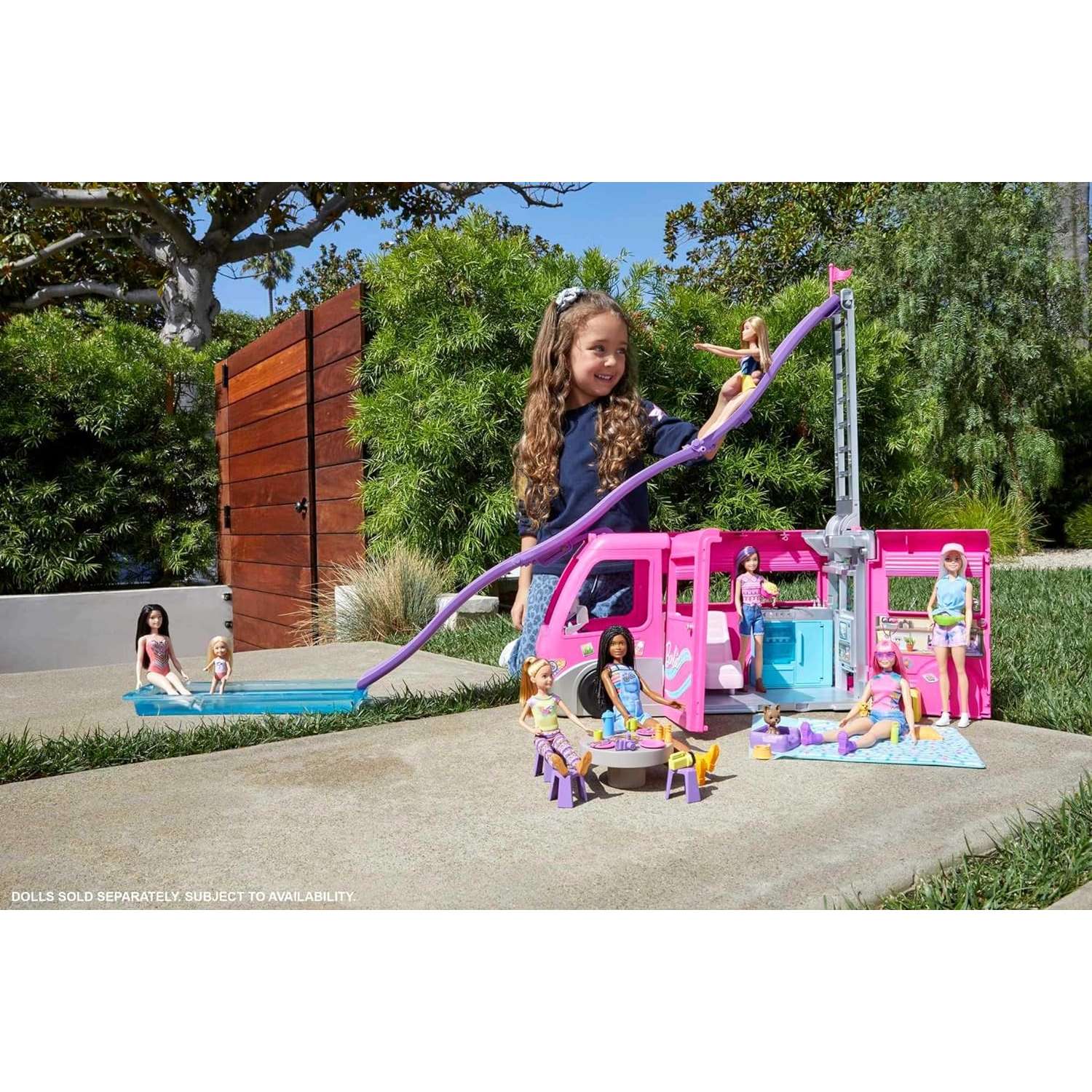 Домик для кукол Barbie HCD46 - фото 6