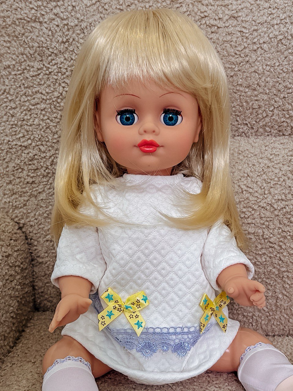 Кукла классическая СТРАНА КУКОЛ говорящая большая Карина высота 40 см 18-C-05 - фото 10