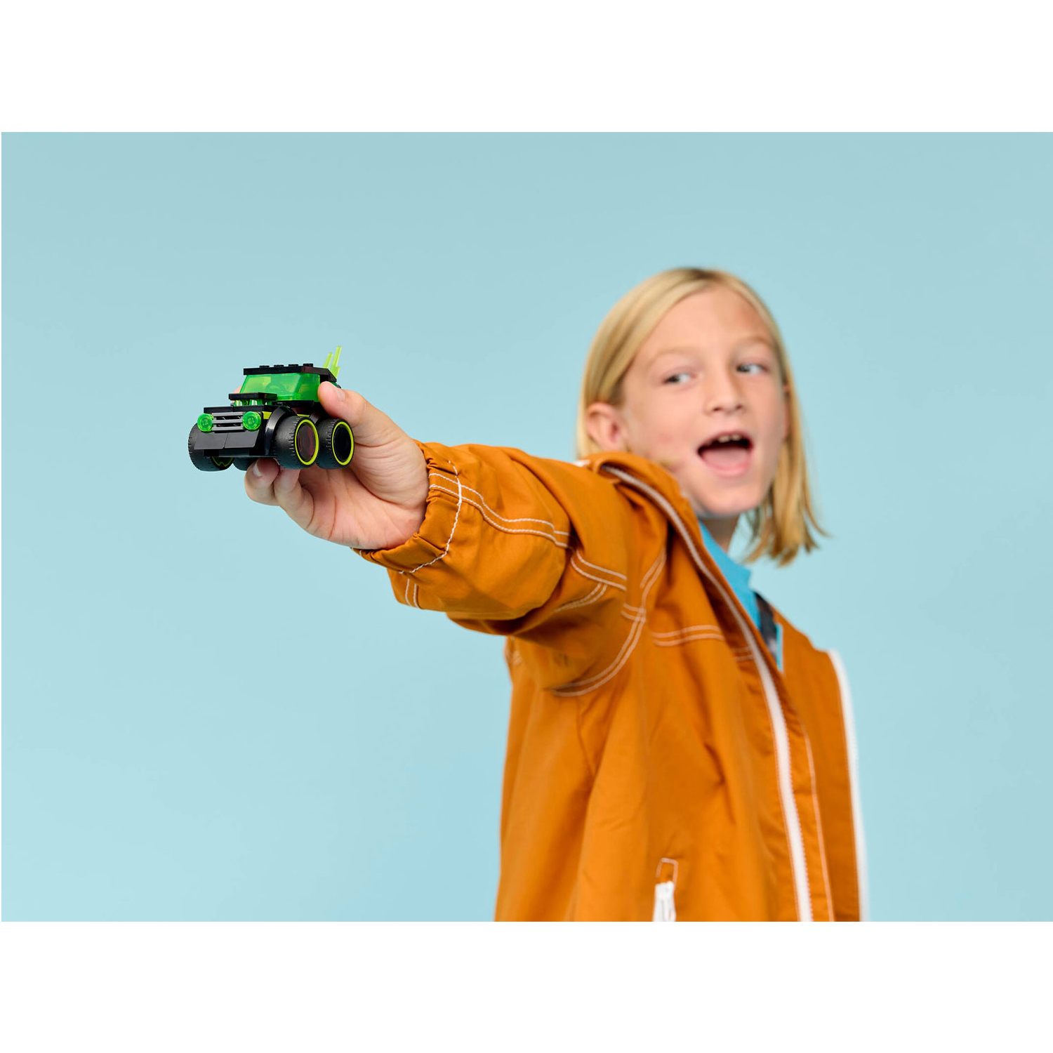 Конструктор LEGO City Игровой гоночный автомобиль 64 дет. - фото 9