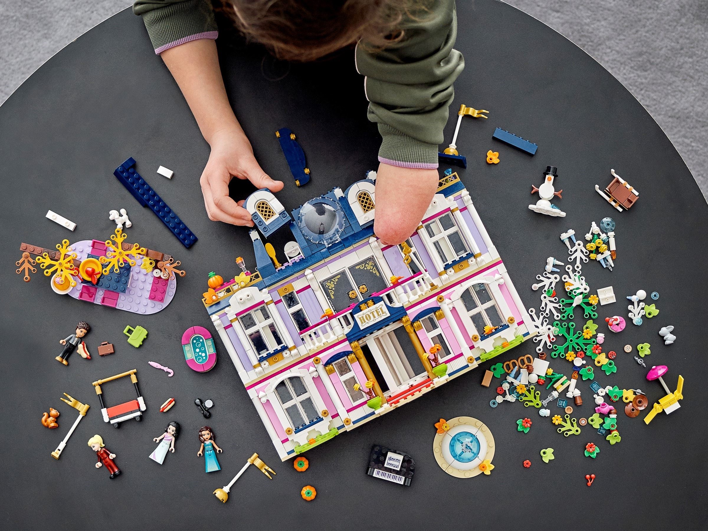 Конструктор LEGO Friends 41684 1308 дет. - фото 14