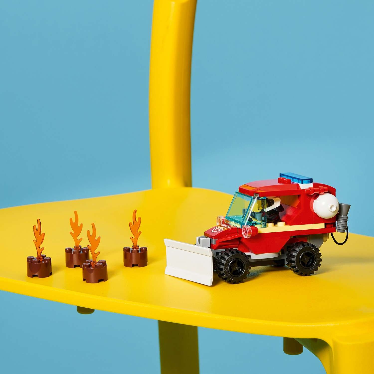 Конструктор LEGO City Fire Пожарный автомобиль блочный - фото 6