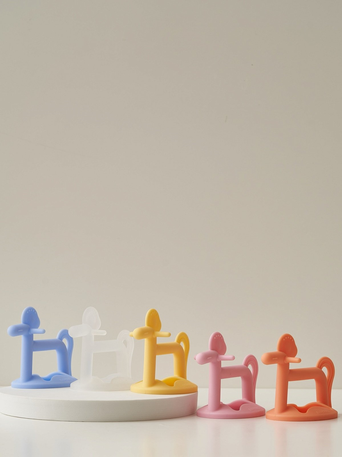 Прорезыватель MOYUUM пони желтый - фото 10