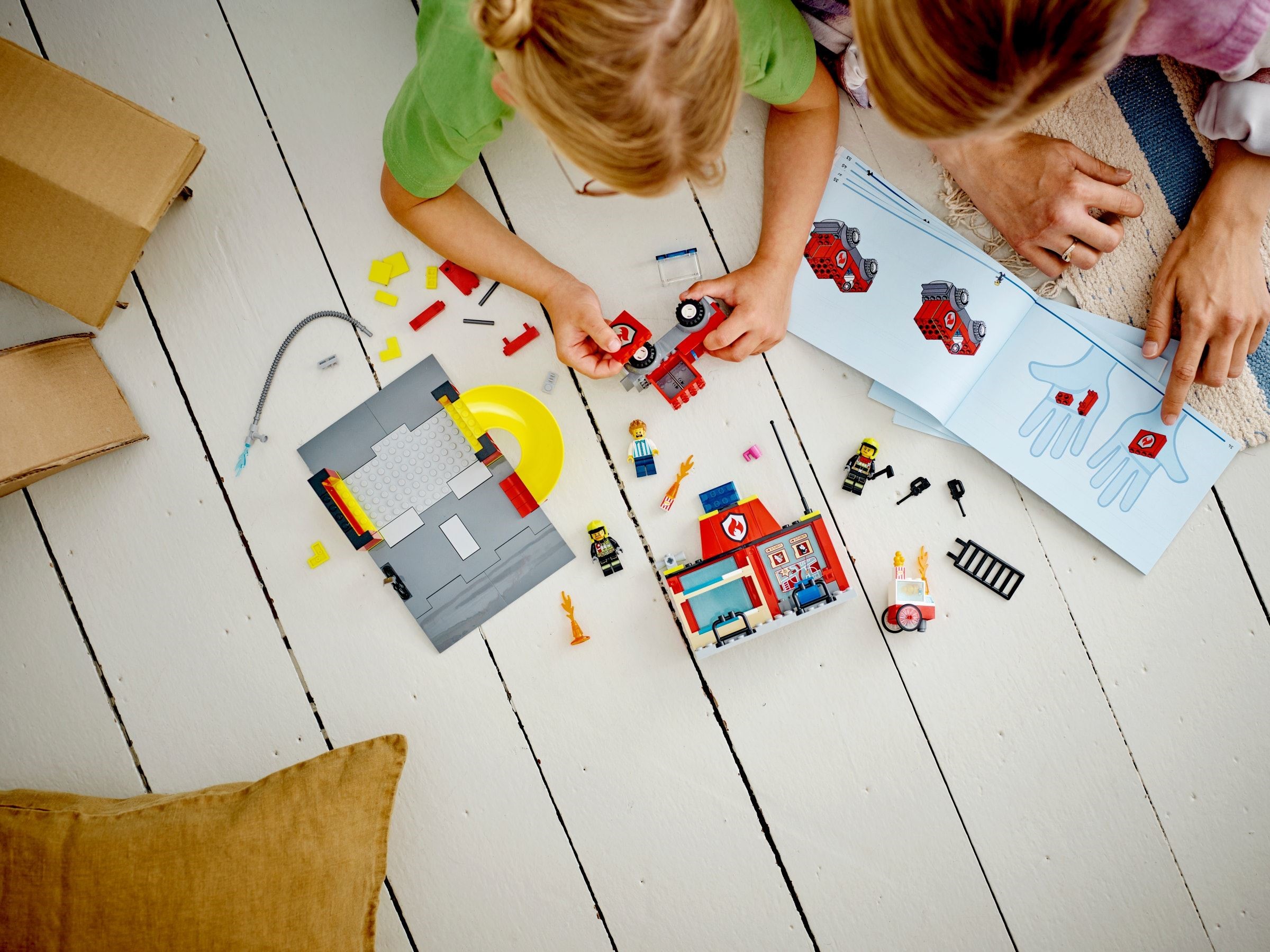 Конструктор LEGO City 60375 153 дет. - фото 8